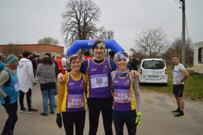 Lucie Kolmašová a Marie Hynštová anektovali bednu na slovenském území 